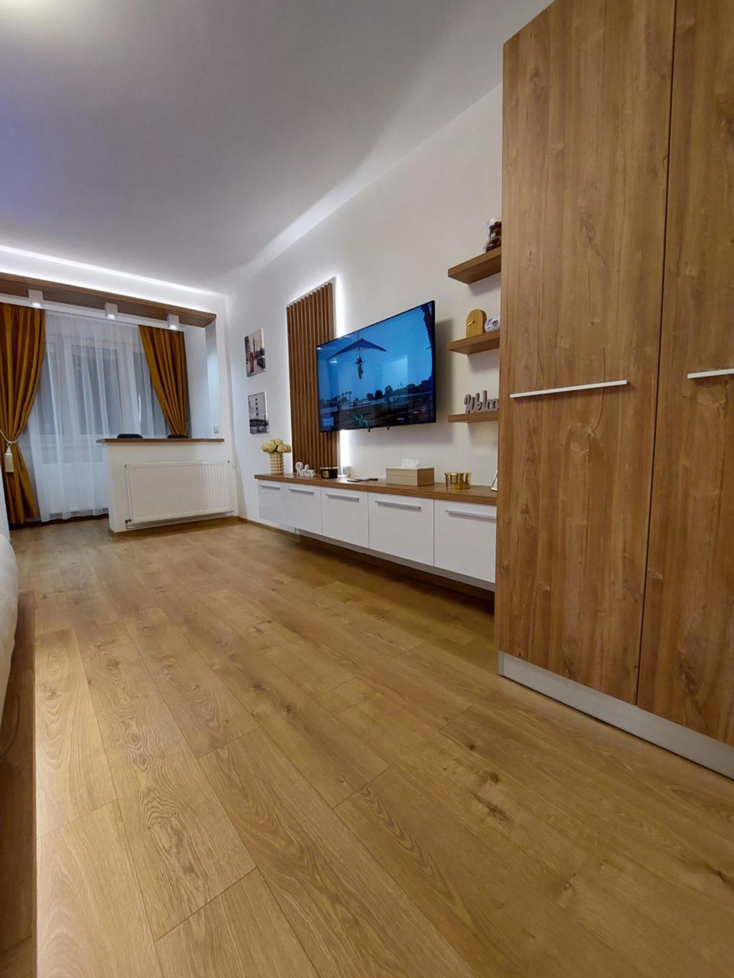 Onyx - Vision Aparthotel Μπρασόβ Εξωτερικό φωτογραφία